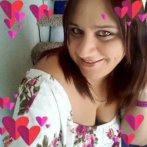 Meet your Posher, Leyda